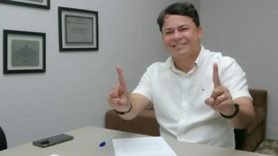 Ex-prefeito de Coari, Keitton Pinheiro oficializa pré-candidatura à Assembleia Legislativa