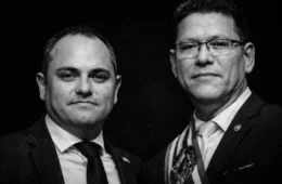 Guerra declarada em Rondônia: Marcos Rocha usa ‘canetada’ em massa para expulsar aliados do vice