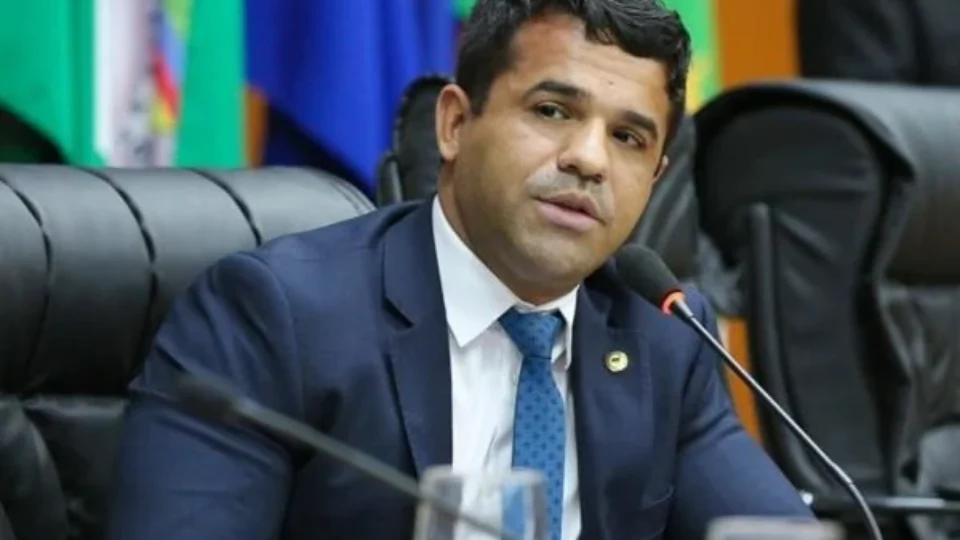 TSE mantém condenação do ex-deputado Renan Bekel por compra de votos
