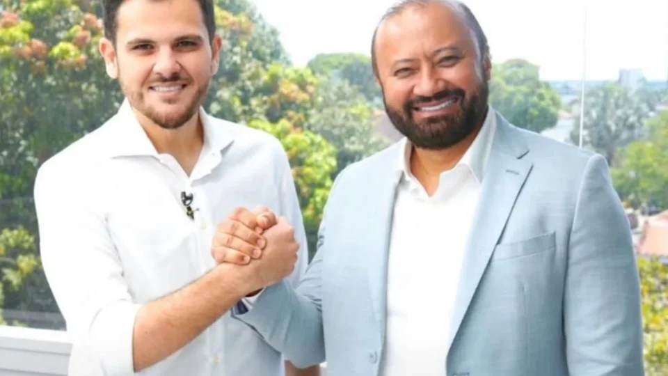 Prefeito Renato Júnior nomeia Arone Bentes como novo titular da Semed