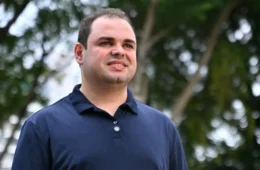 Roberto Cidade ordena cancelamento de contratos com empresas da família e busca TAC com o TCE-AM