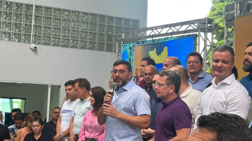 Wilson Lima anuncia Roberto Cidade e Joana D’arc como candidatos à Câmara Federal