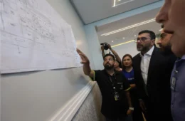 Wilson Lima vistoria Centro de Atenção Juventude TEA e confirma entrega para este mês