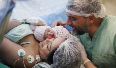 Nasce Helena, filha de Wilson Lima; anúncio ocorre em meio à consolidação da pré-candidatura ao Senado