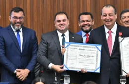 A ‘benção’ de Cidade: Afago em Omar Aziz sinaliza rumos da máquina estadual para a eleição