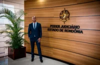 Ex-juiz denuncia racismo institucional e transfobia no TJRO; caso chega ao CNJ