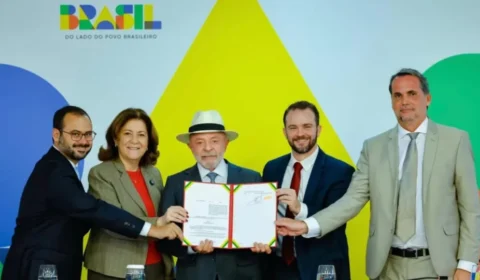 Governo amplia Desenrola Brasil e reforça combate ao endividamento das famílias