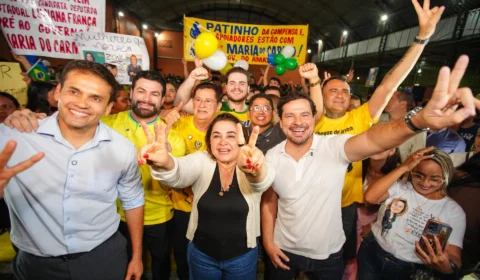Maria do Carmo reúne moradores em encontro na zona Sul de Manaus