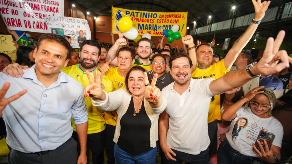 Maria do Carmo reúne moradores em encontro na zona Sul de Manaus