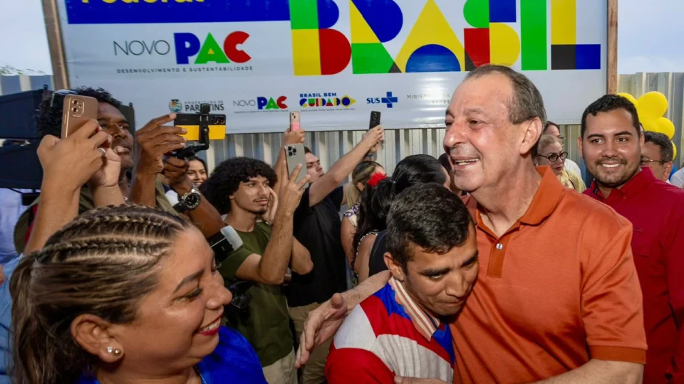 Omar Aziz lidera em nova pesquisa pelo Governo do Amazonas