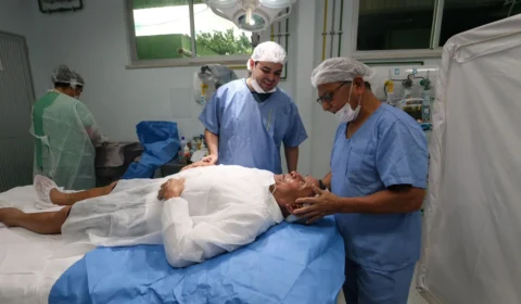 Roberto Cidade acompanha mutirão de cirurgias dermatológicas do Opera+ Amazonas em Manaus