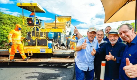 Lula anuncia novas moradias, reforça obras na BR-319 e cumpre agenda ao lado de Omar Aziz em Manaus