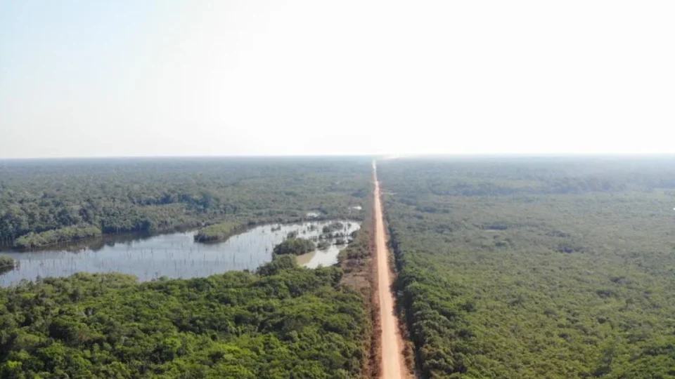 Licitação do trecho central da BR-319 avança com habilitação de empresa para obra