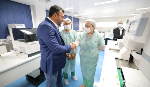 Wilson Lima afirma que legado na saúde vai além de obras e cita avanços do Delphina Aziz