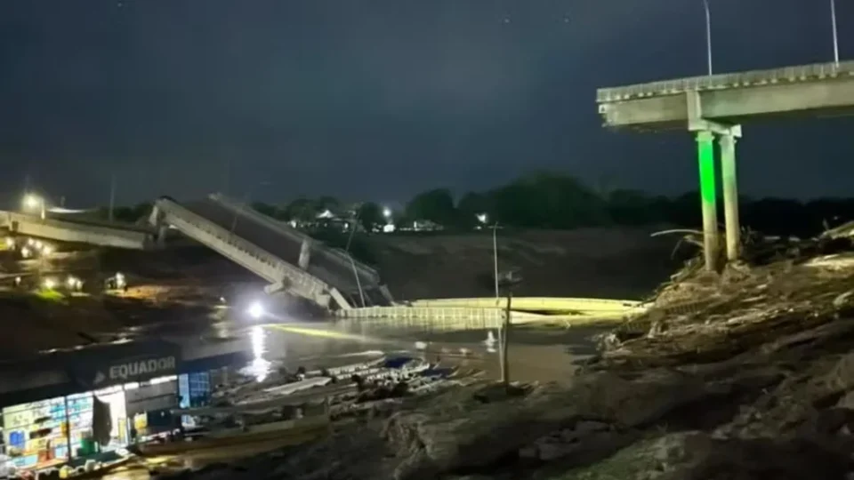 Justiça manda construtora agir após queda de ponte de R$ 36 milhões no Acre