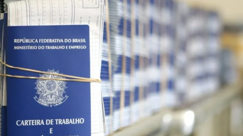 PEC paralela sobre jornada de trabalho ganha força no Senado e tem apoio de 10 parlamentares do Norte