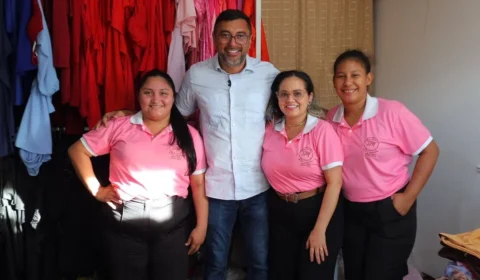 Em Barreirinha, Wilson Lima destaca histórias de mulheres que ampliaram renda com apoio do Crédito Rosa