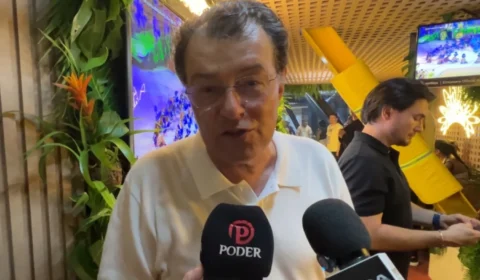 Eduardo Braga reforça foco no Festival de Parintins e adia debate político para após a festa