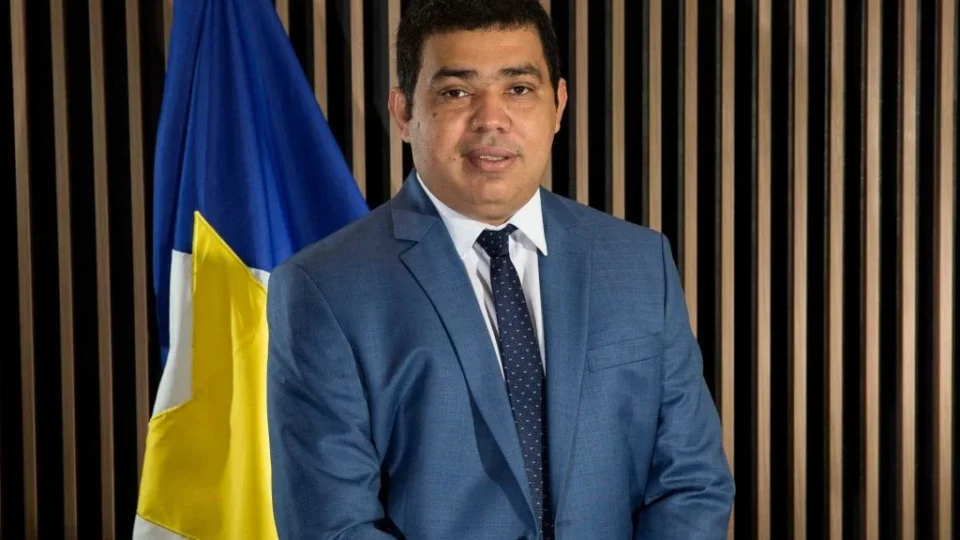 Roraima antecipa pagamento de junho e injeta milhões na economia estadual