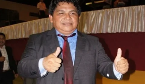 Ex-prefeito de Barreirinha é preso por usar dinheiro público para comprar passagens a familiares