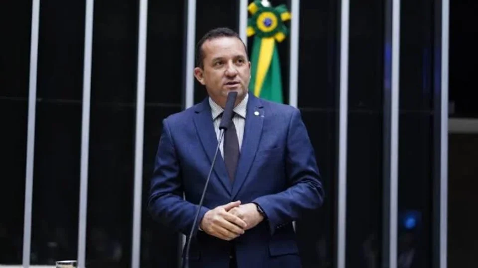 Pastor Diniz ameaça deixar União Brasil se partido lançar Tânia Soares ao Senado em Roraima