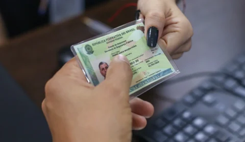 Manaus terá 12 cartórios para emissão da nova Carteira de Identidade Nacional