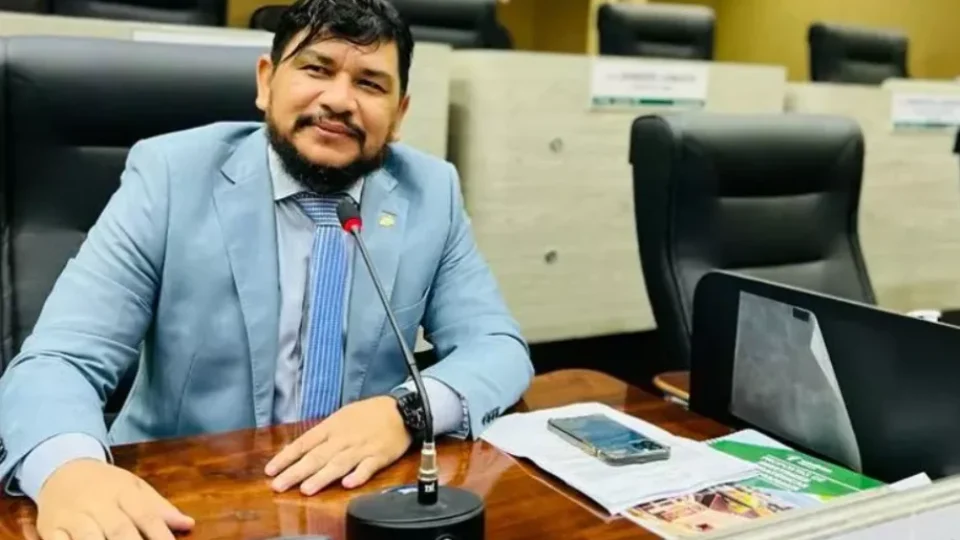 Em meio à investigação por ‘rachadinha’, Bual poderá retomar mandato de forma virtual