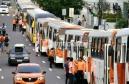 Após ameaça de paralisação de transporte coletivo, Prefeitura anuncia suspensão do movimento em Manaus após negociações