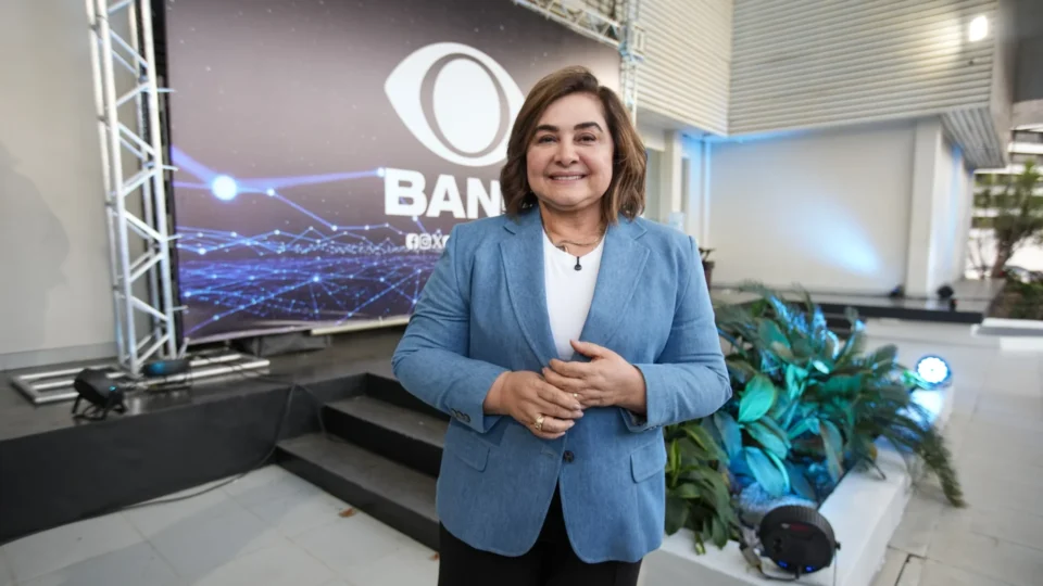 Maria do Carmo encerra debate convocando população para a mudança: ‘Ninguém muda escolhendo mais do mesmo”