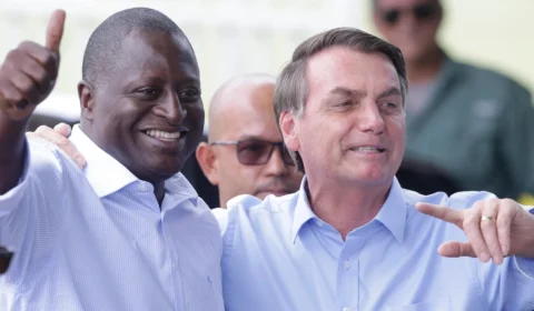 MPE quer impedir deputado de usar nome “Hélio Bolsonaro” em eleição ao Senado por RR