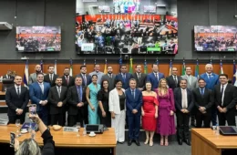 Depois de 60 dias sem trabalhar, deputados ampliam “férias” até setembro