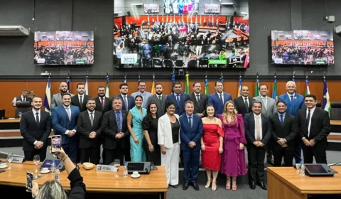 Depois de 60 dias sem trabalhar, deputados ampliam “férias” até setembro