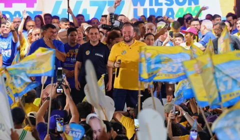 Fausto Júnior lança candidatura à reeleição durante evento com mais de 12 mil pessoas em Manaus