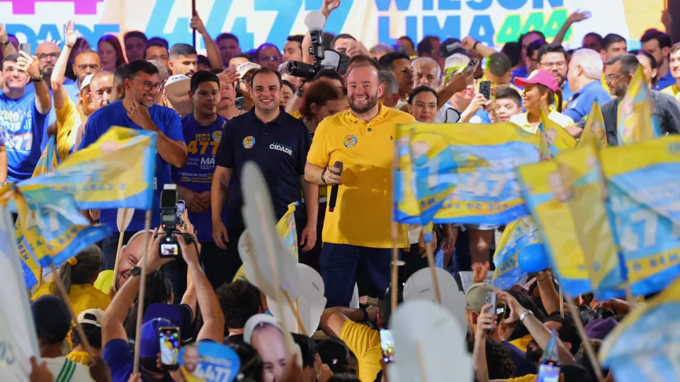 Fausto Júnior lança candidatura à reeleição durante evento com mais de 12 mil pessoas em Manaus