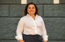 Maria do Carmo consulta TRE-AM sobre uso de faculdade como local de votação