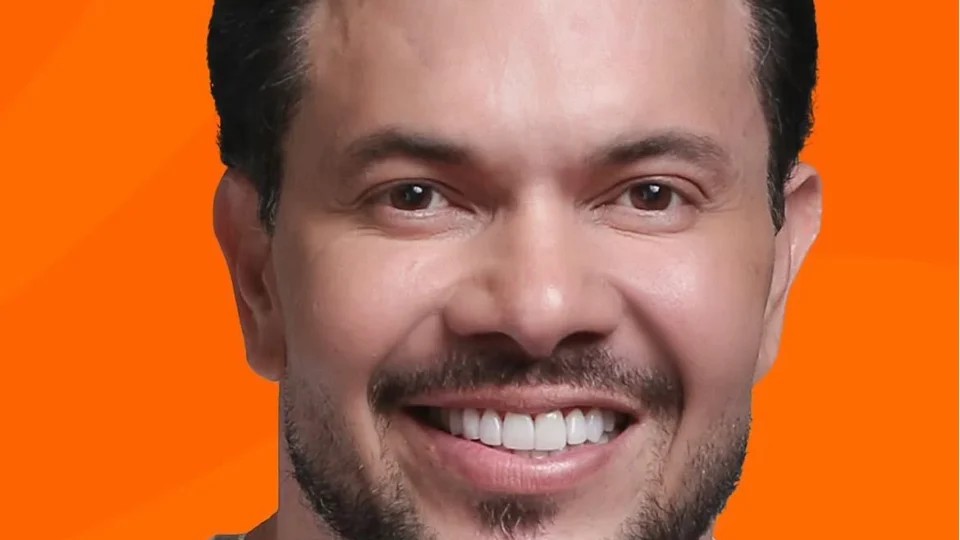 CANDIDATURA CONFIRMADA: Acácio está oficialmente na disputa