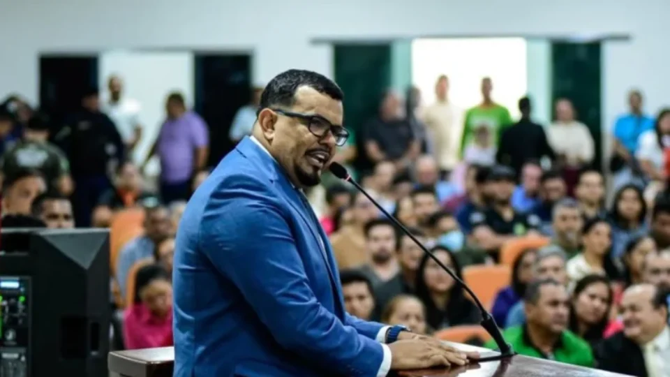 TRE-AM cassa mandato de vereador de Rio Preto da Eva após condenação por tráfico de drogas