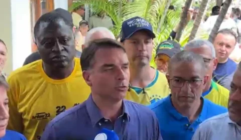Flávio Bolsonaro promete investimentos, defende garimpo legal e destaca riquezas de Roraima