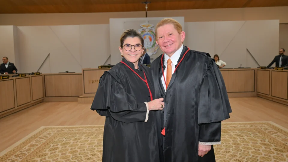 Nélia Caminha Jorge e José Hamilton Saraiva são escolhidos para próxima gestão do TRE-AM