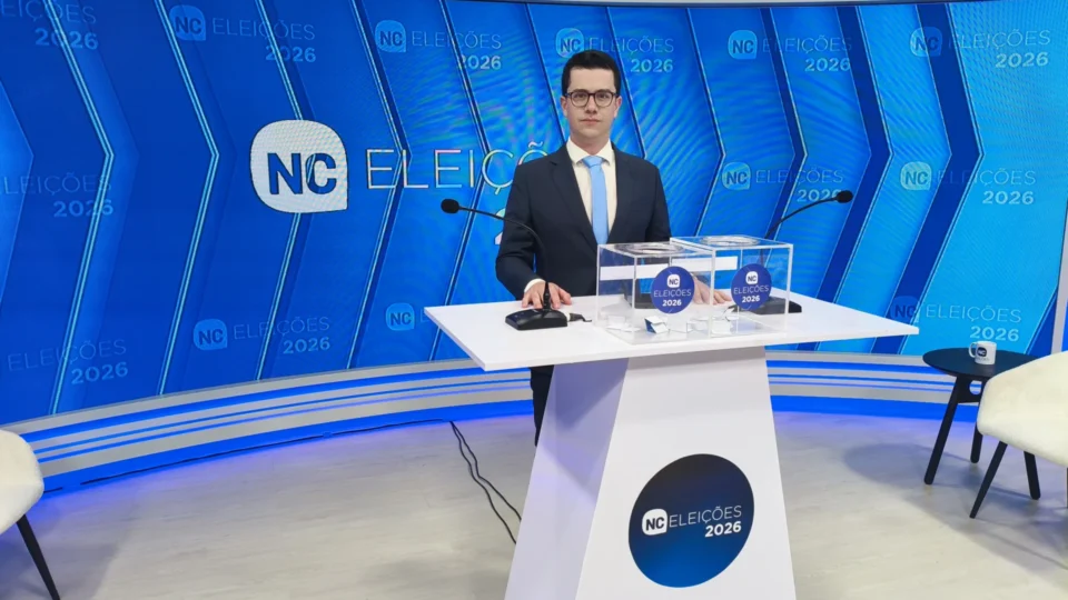 LOGO MAIS: coemça o debate com os candidatos ao Governo do Amazonas