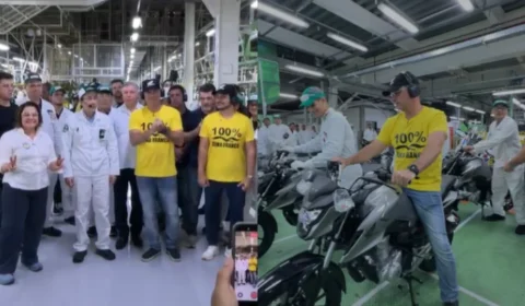 “Estou pedindo que o ministro Flávio Dino também seja investigado”, dispara Flávio Bolsonaro