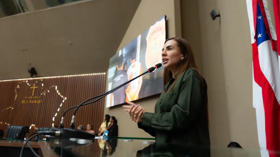 Débora Menezes solicita estudos para criação de delegacia especializada à pessoa com deficiência
