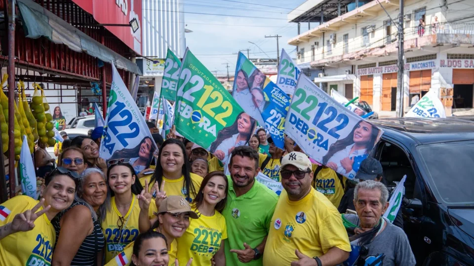 Débora Menezes intensifica corpo a corpo e vai atrás do voto nas ruas de Manaus