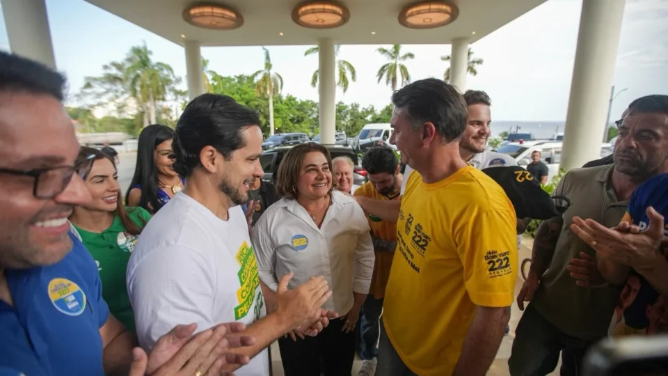 Professora Maria e candidatos do PL recebem Flávio Bolsonaro em Manaus