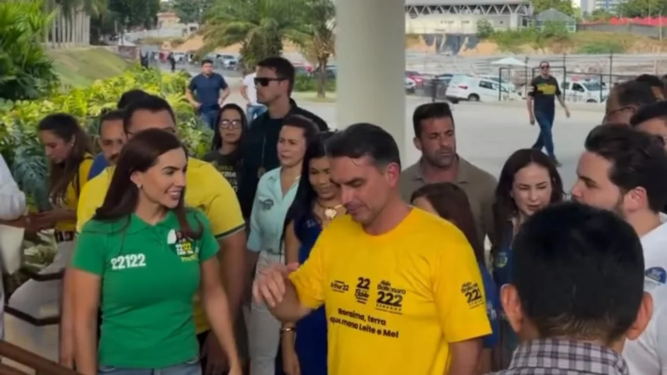 Débora Menezes recebe Flávio Bolsonaro em Manaus