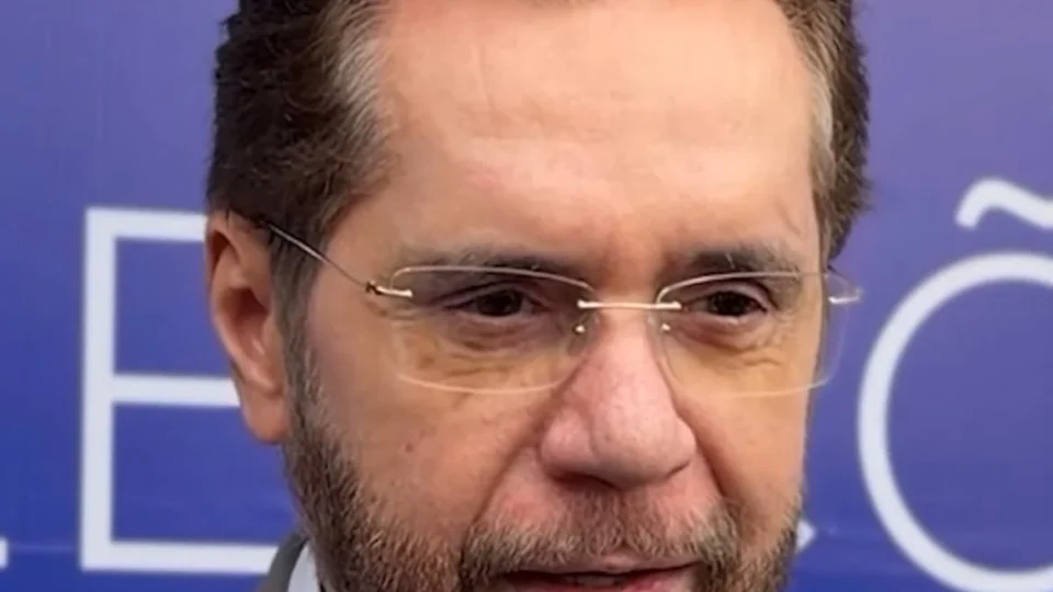 Plínio Valério chega para sabatina do GNC ao Senado no Amazonas