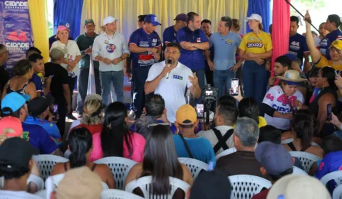 Wilson Lima promete buscar recursos para ampliar investimentos em Caapiranga pelo Senado