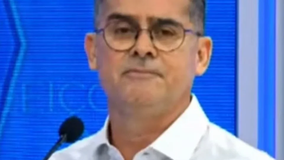 TIROTEIO DE NÚMEROS: David Almeida e Omar Aziz trocam acusações sobre segurança