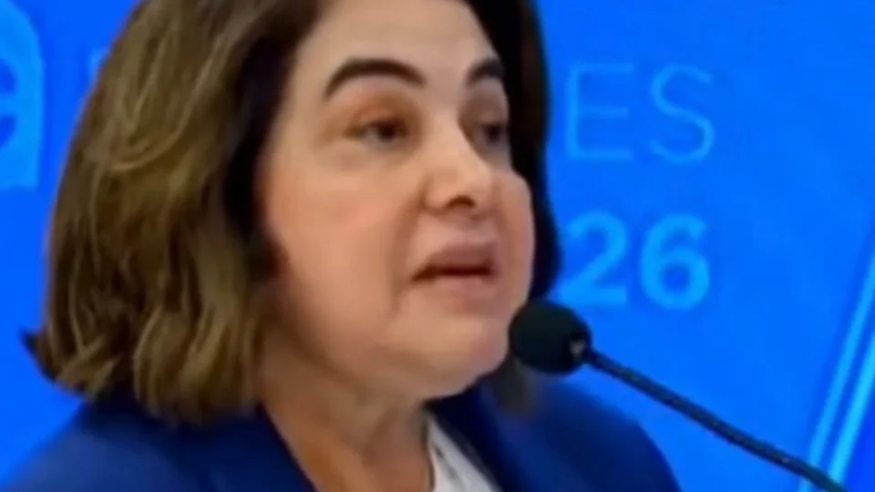 DURANTE A PANDEMIA: Maria do Carmo diz que manteve empregos e aulas na faculdade