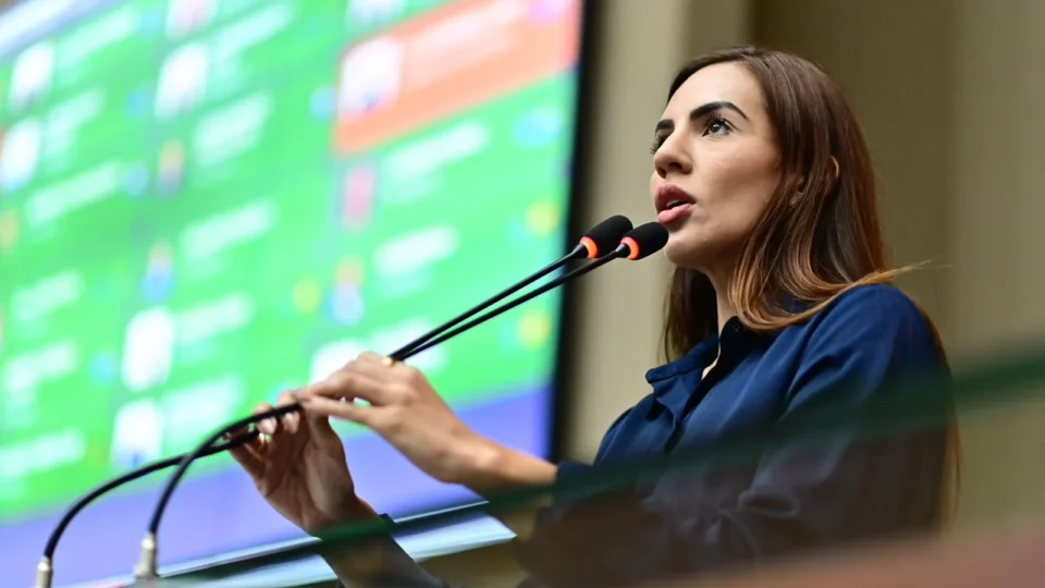 Débora Menezes reforça políticas de proteção à infância após novo caso de abuso no Amazonas